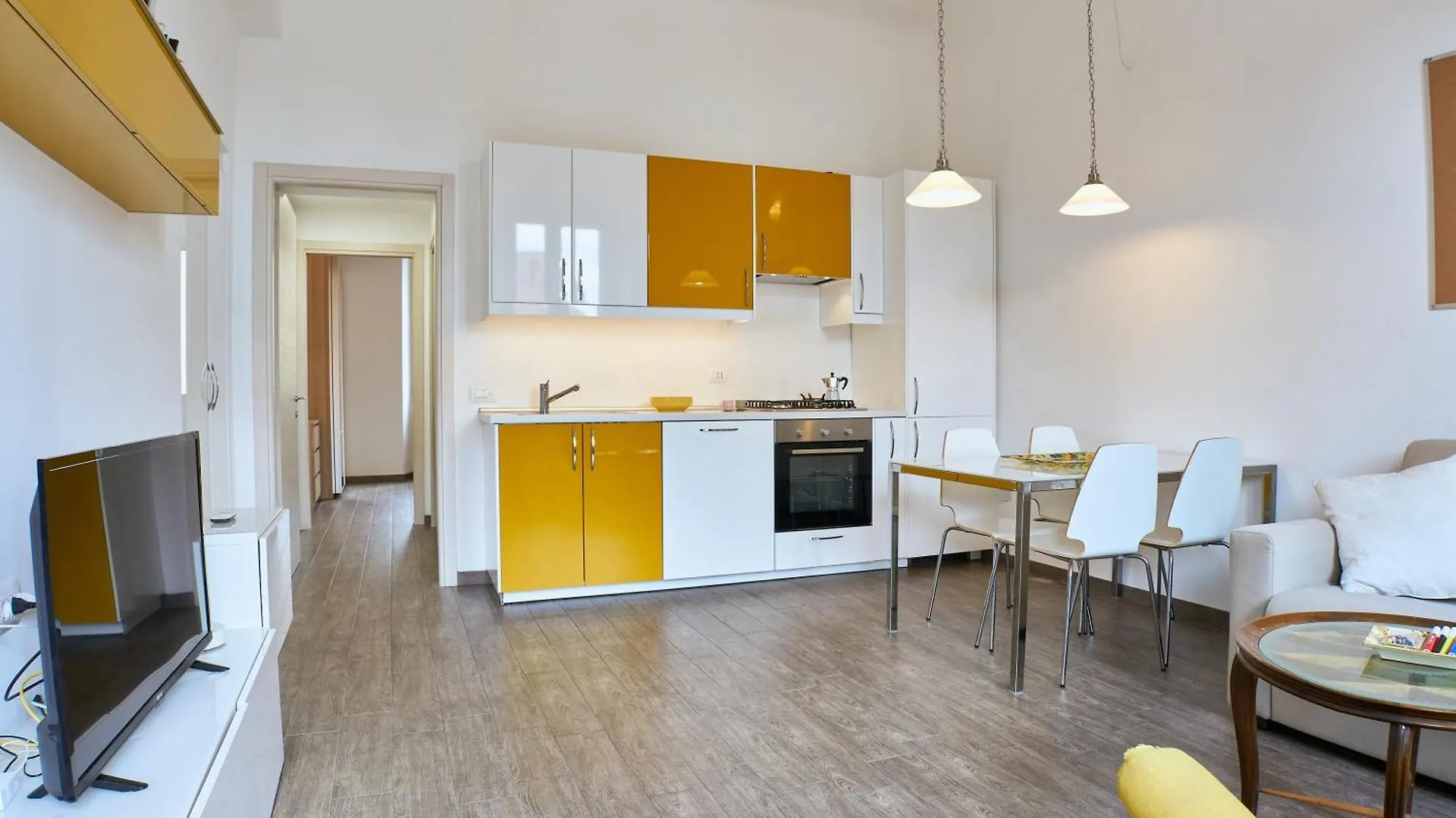 Xenia Apartments - Two-Room Apartment In Fondazione Prada Milan 0*,  Italy