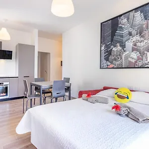 Alessia's Flat- M3 Corvetto Milano
